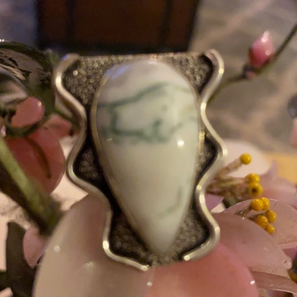 Vintage 925 coconut agate ring